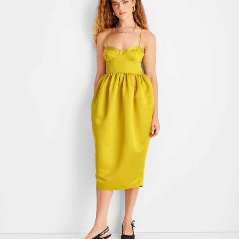 Women's Holiday Sweetheart Bubble Satin
Midi Dress - Future Collective Yellow